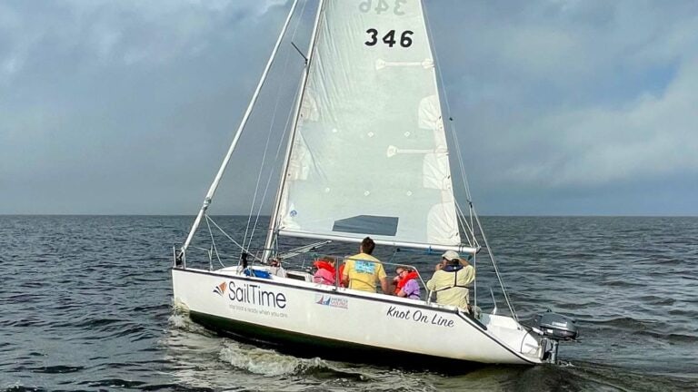 Colgate 26 "Knot On Line" under sail